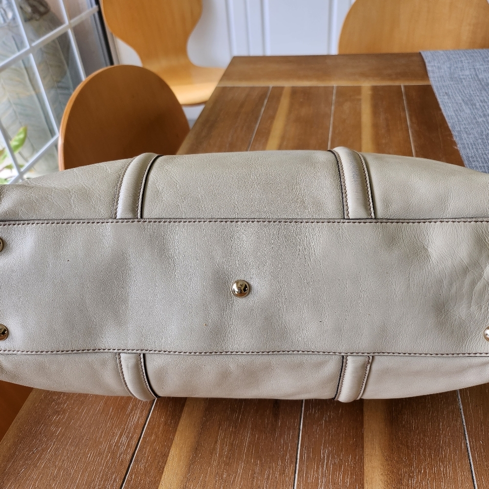 Large Beautiful Authentic Gucci Interlocking Gg L… - image 2